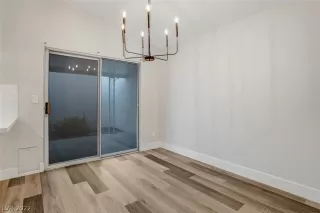 Photo #6: 2414663 Listing