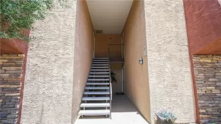 Photo #3: 2414671 Listing