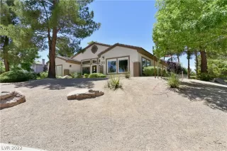 Photo #3: 2414674 Listing 