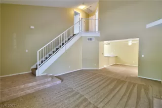 Photo #4: 2414674 Listing 