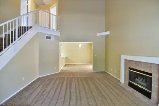 Photo #5: 2414674 Listing 