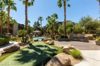 Photo #3: 2414682 Listing 