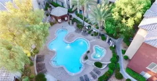 Photo #4: 2414682 Listing 