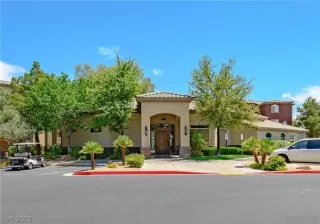 Photo #6: 2414682 Listing 