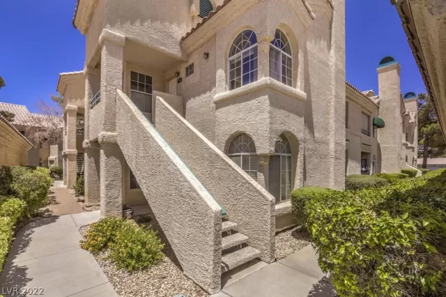 MLS: 2414717 Condo For Sale