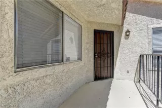 Photo #2: 2414752 Listing