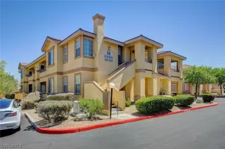 Photo #1: 2414759 Listing 