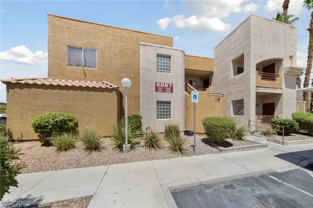 MLS: 2414777 Condo For Sale