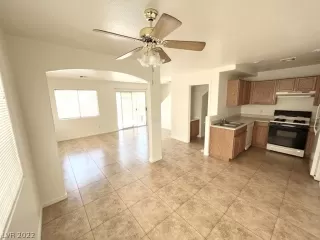 Photo #1: 2414787 Listing 
