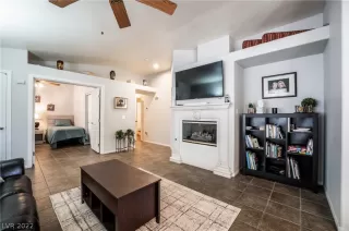 Photo #6: 2414850 Listing