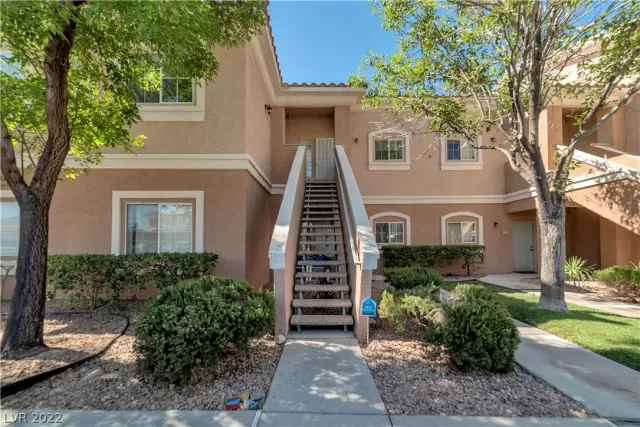 MLS: 2414861 Condo For Sale