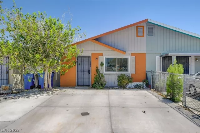 MLS: 2414881 Condo For Sale