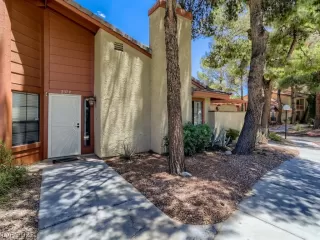 Photo #2: 2414892 Listing 