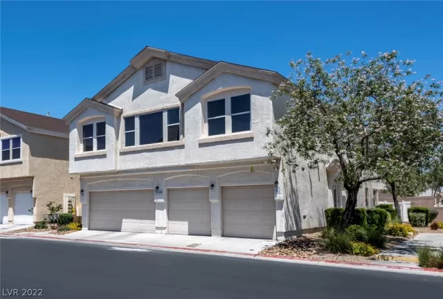 MLS: 2414909 Condo For Sale