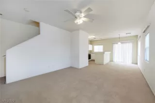 Photo #6: 2414909 Listing 