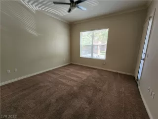 Photo #5: 2414956 Listing