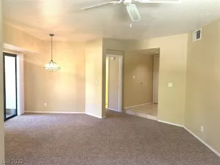 Photo #4: 2415040 Listing 