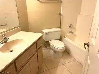 Photo #6: 2415040 Listing 