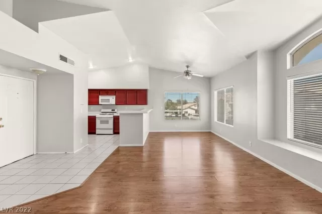 MLS: 2415078 Condo For Sale