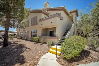 Photo #1: 2415105 Listing