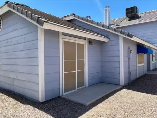 Photo #4: 2415137 Listing