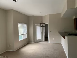 Photo #5: 2415165 Listing 