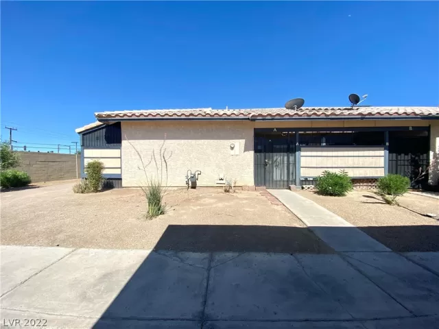 MLS: 2415229 Condo For Sale