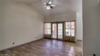 Photo #6: 2415264 Listing