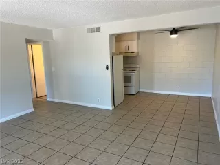 Photo #1: 2415281 Listing