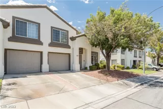 Photo #2: 2415308 Listing 