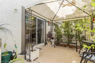 Photo #4: 2415308 Listing 