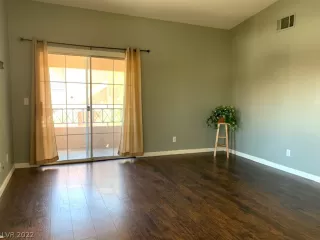 Photo #2: 2415311 Listing 