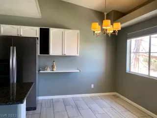 Photo #4: 2415311 Listing 