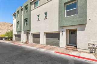 Photo #3: 2415317 Listing 