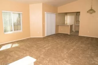 Photo #4: 2415320 Listing 