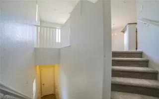 Photo #2: 2415354 Listing