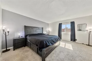 Photo #2: 2415364 Listing