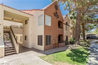 Photo #4: 2415369 Listing 