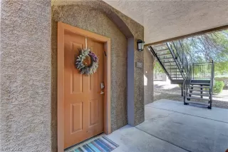 Photo #3: 2415370 Listing