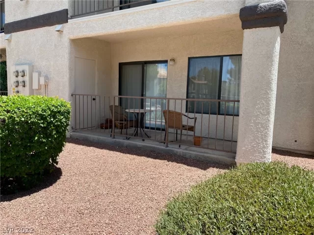 MLS: 2415444 Condo For Sale