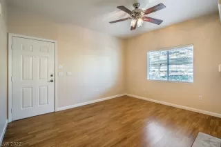 Photo #4: 2415461 Listing