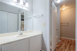 Photo #3: 2415585 Listing 