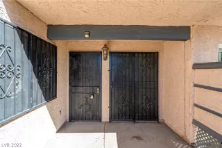 Photo #4: 2415585 Listing 