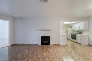 Photo #6: 2415585 Listing 