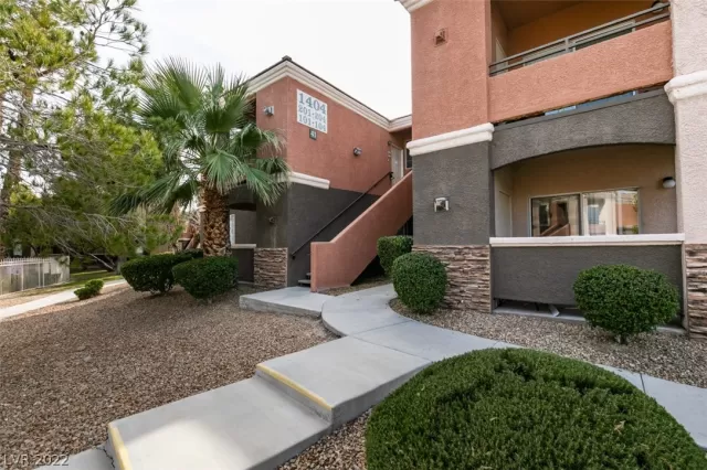 MLS: 2415605 Condo For Sale