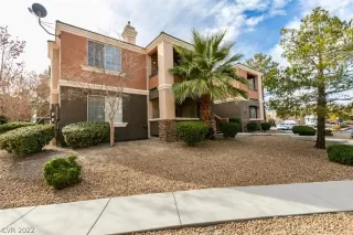 Photo #1: 2415605 Listing