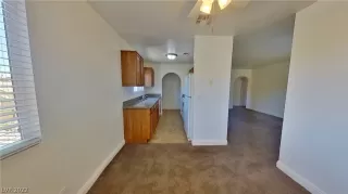 Photo #3: 2415607 Listing 