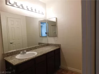 Photo #2: 2415634 Listing