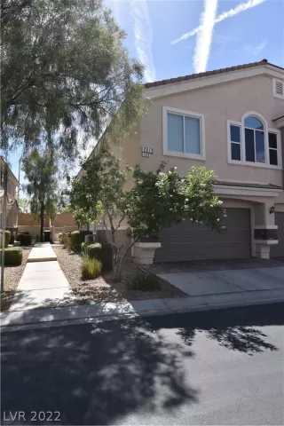 Photo #1: 2415664 Listing 