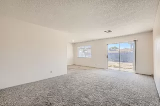 Photo #2: 2415666 Listing 
